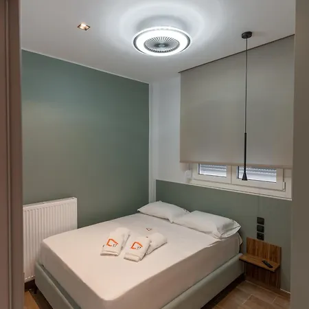 δ17 & 아파트 라리사