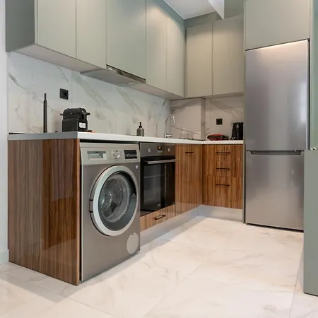 δ17 & Apartmán Larissa